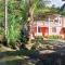 Cozy vacation retreat with free parking