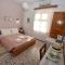 Evanthia Toroz Rooms & Studios