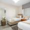 Dolphin Beach H106