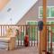 Bear Trail Chalet by AvantStay Retreat w Outdoor Living Deck Fire Pit