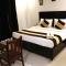 Tipsyy Inn Suites 007