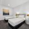 Sky Home on 54th Floor - Stunning South East Views