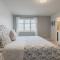 Cozy 5 Bedroom House Mississauga