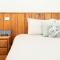 Whispering Pines Cottages