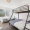 Bayview Cottage - Serene Escape between Beach & Bay