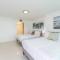 Bright and Cozy 2BR at Brickell, Free Parking
