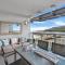 Belle Escapes 25 Harbour Lights with Magical Water Views