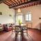 Aesthetic Farmhouse in Bucine with Barbecue
