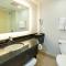 Comfort Inn & Conference Centre Toronto Airport