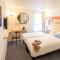 greet Hotel Beaune