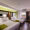 Microtel by Wyndham Acropolis