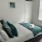 Contemporary 3-Bedroom Home with Stunning Views