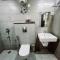 Tipsyy Inn Suites 007