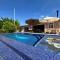 Country house Samantha & pool near Santa Maria