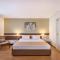 Hotel Crystal