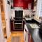 Detached one bedroom house near to castle and cathedral