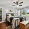 Spacious 4 Bedroom Entire Home, Tampa, Fire Pit