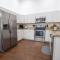 Entire Modern Home in Dade City