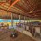 Huku Beach Hostel Palomino