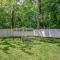 Charming Edwardsville Home Walk to Downtown!