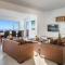 Villa Balconet by Villa Plus