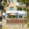 Atlantis Apartments 50m From Makenzy Seafront