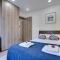 Atlantis Apartments 50m From Makenzy Seafront