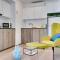Atlantis Apartments 50m From Makenzy Seafront