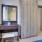 Atlantis Apartments 50m From Makenzy Seafront
