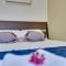 Atlantis Apartments 50m From Makenzy Seafront