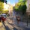 MONTMARTRE ROMANTIC, Bed & Breakfast - Paris