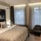 Ascot Hotel