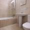 Queens Garden Residence by Staycom