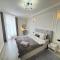 Two Bedroom Apartment In the Center, with Parking, address Avram Iancu 32
