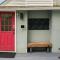 Inn the Poconos by AvantStay Private Lake Access Enclosed Hot Tub