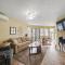 102 Pointes North Inn