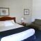 Travelodge by Wyndham Milwaukee