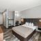 Quality Inn & Suites Manhattan