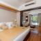 The Sea Koh Samui Resort and Residences by Tolani - SHA Extra Plus - Koh Samui 