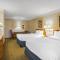 Super 8 by Wyndham Eagle Pass
