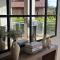 4 Bedrooms modern Condo at walking distance from Eagle beach