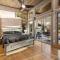 Honeysuckle Chalet - Luxe Mountain Chalet - Hot Tub, Wi-Fi, Pool Table, Party Deck, Fire Pit - 15 mins to Blue Ridge!