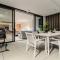 Reve 505 - A Stylish Coastal Getaway In The Heart Of Avoca Beach