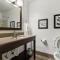 Country Inn & Suites by Radisson, Hinesville, GA