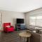 Country Inn & Suites by Radisson, Hinesville, GA