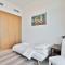 3BR Elegant Haven with Gym, Pool and 2 Parking Spaces