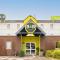 B&B HOTEL Calais Centre St Pierre