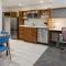 Home2 Suites by Hilton Roseville Minneapolis