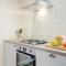 3 Bed in West Bay 78089