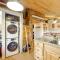 1 Mi to Grand Lake Pet-Friendly Cabin with Grill!